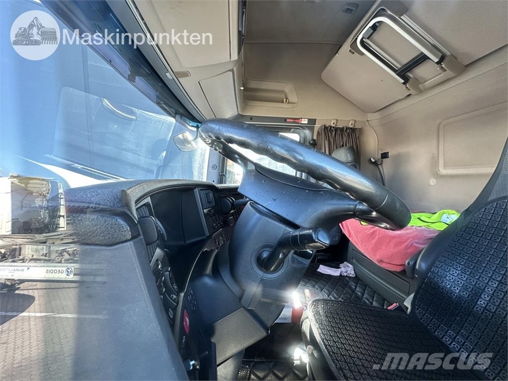 Scania R480LA6X2MNA Седельные тягачи