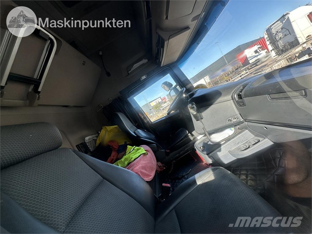 Scania R480LA6X2MNA Седельные тягачи
