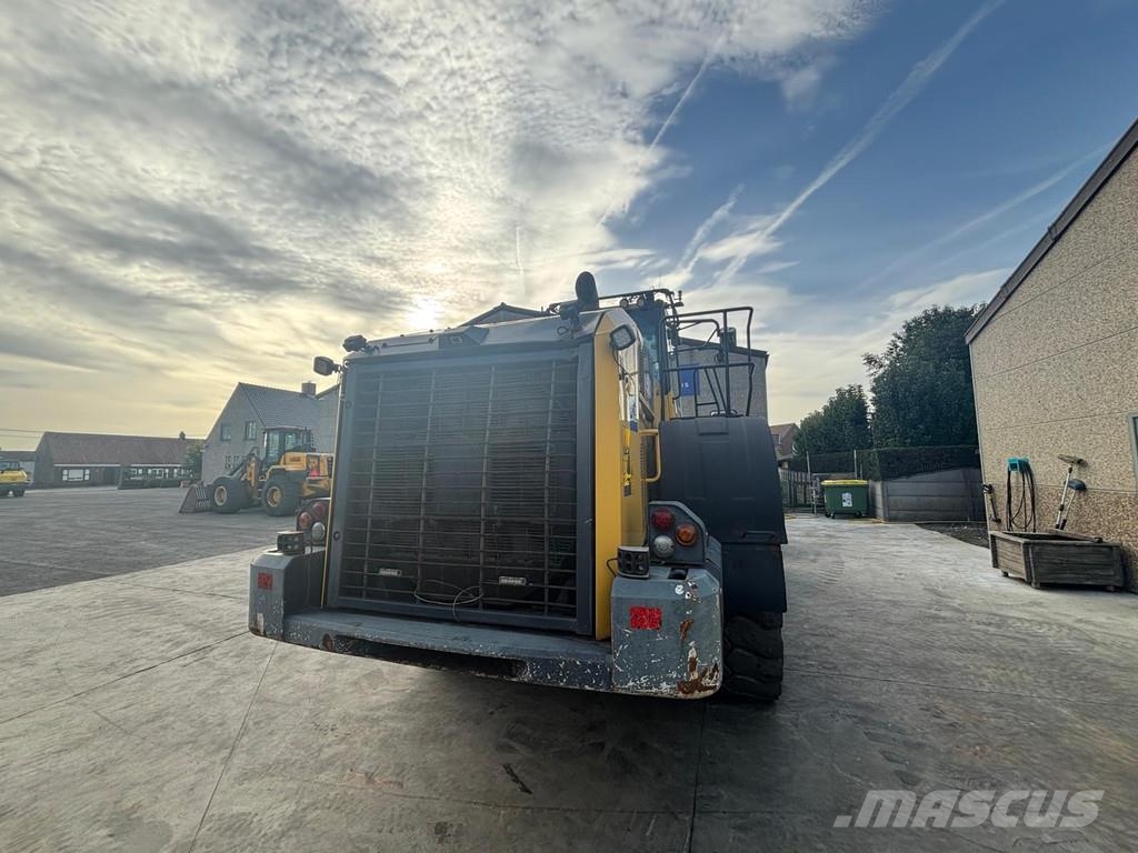 Komatsu WA500-8 لوادر بعجل