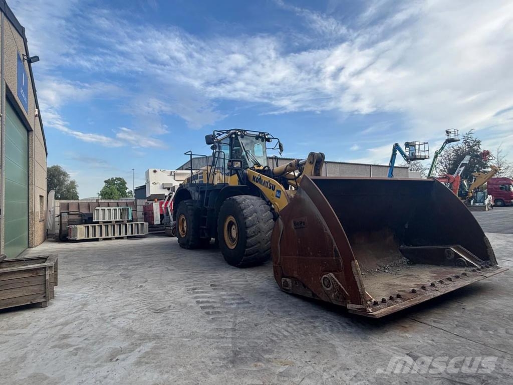 Komatsu WA500-8 لوادر بعجل