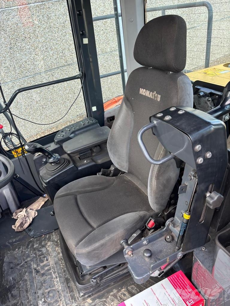 Komatsu WA500-8 لوادر بعجل