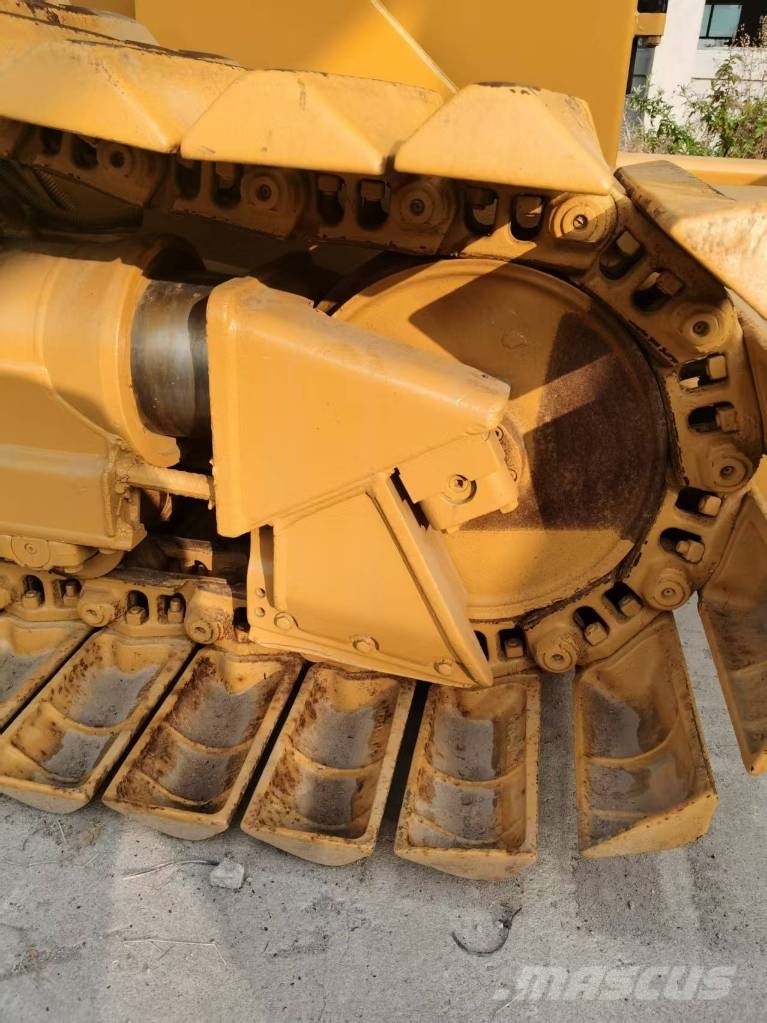 CAT D 5 M 履帶推土機