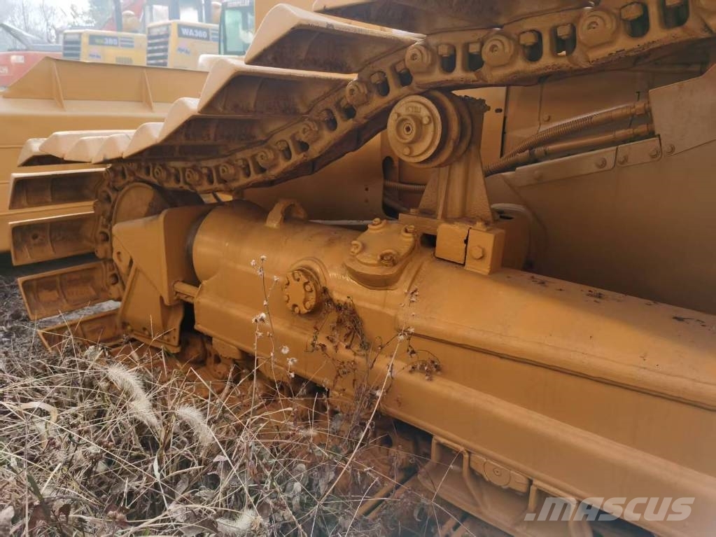 CAT D 5 M 履帶推土機