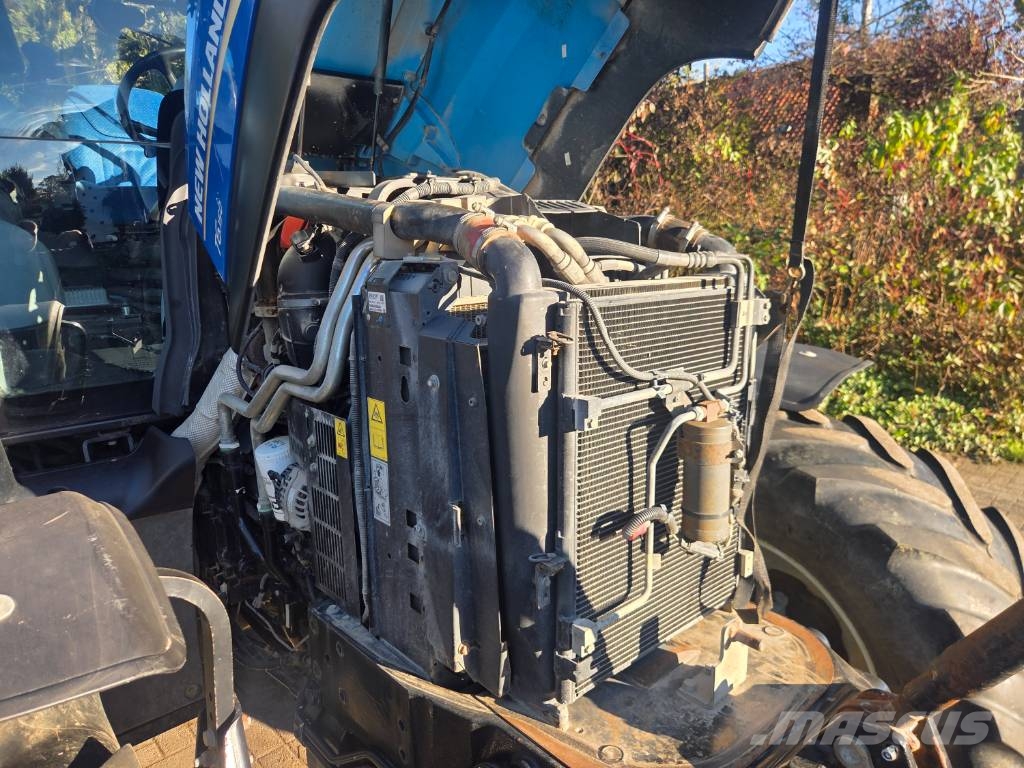 New Holland T 6.150 AC Traktoren
