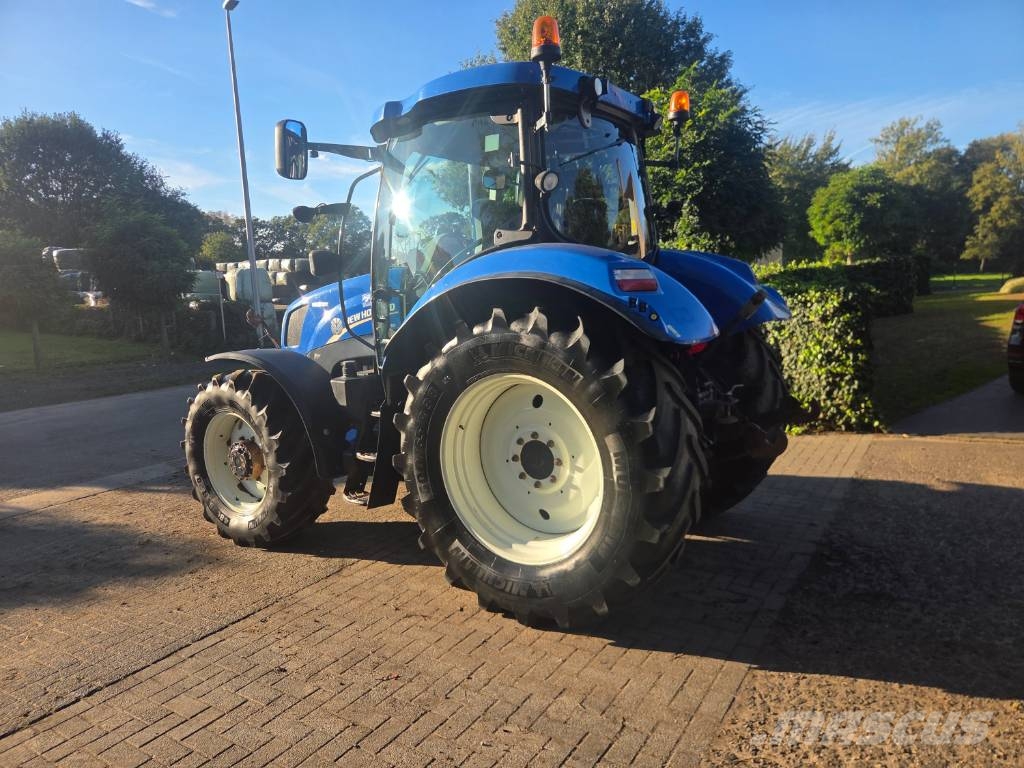New Holland T 6.150 AC Traktoren