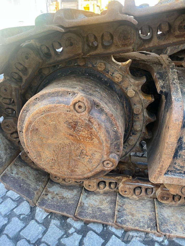 CAT 352 Beltegraver