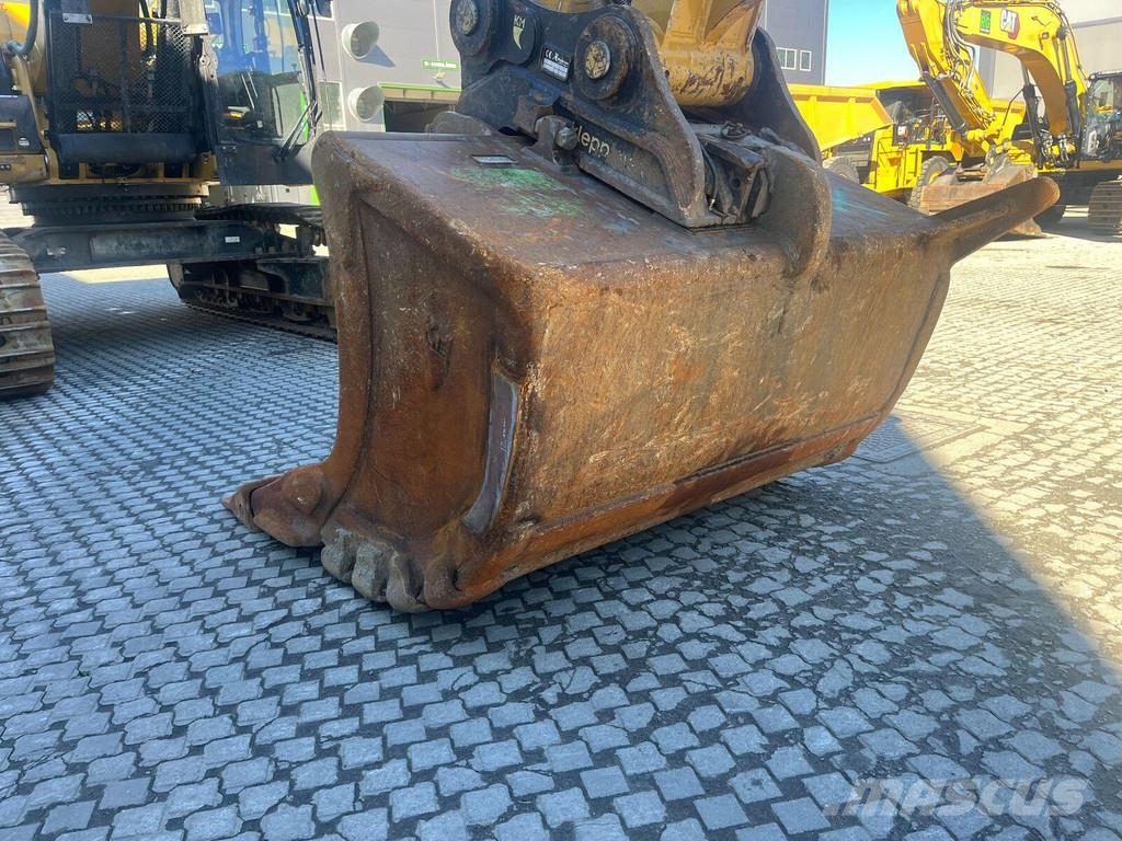 CAT 352 Beltegraver