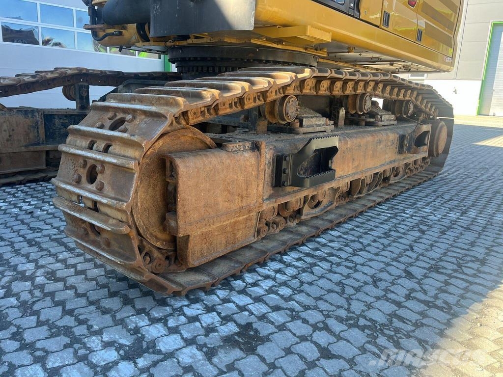 CAT 352 Beltegraver