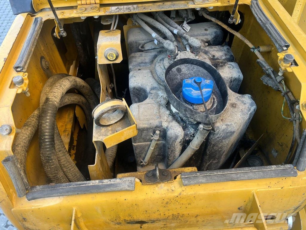 CAT 352 Beltegraver