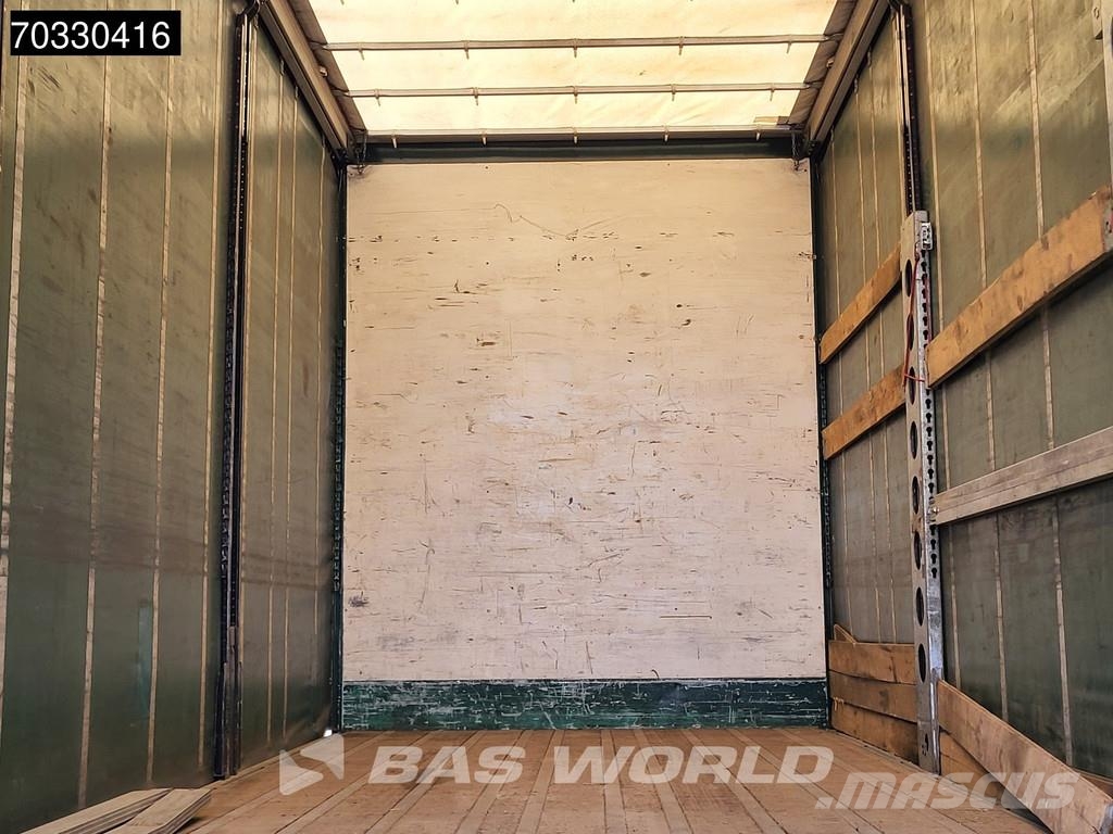 Volvo FH 500 FH 6X2 Curtainsider Forklift preparation Li Camión con caja abierta