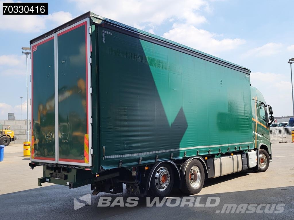 Volvo FH 500 FH 6X2 Curtainsider Forklift preparation Li Camión con caja abierta