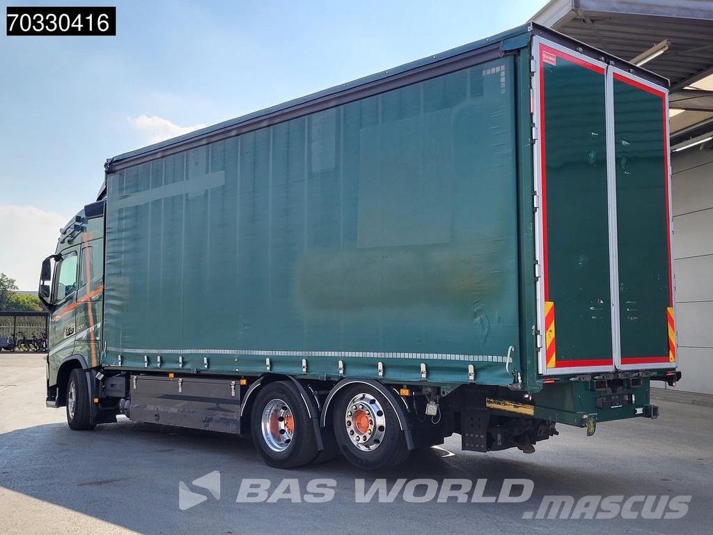 Volvo FH 500 FH 6X2 Curtainsider Forklift preparation Li Camión con caja abierta