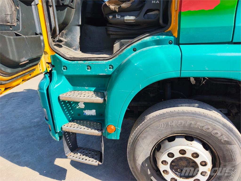 MAN TGA 32.463 FFDK + HR Chassis Cab trucks