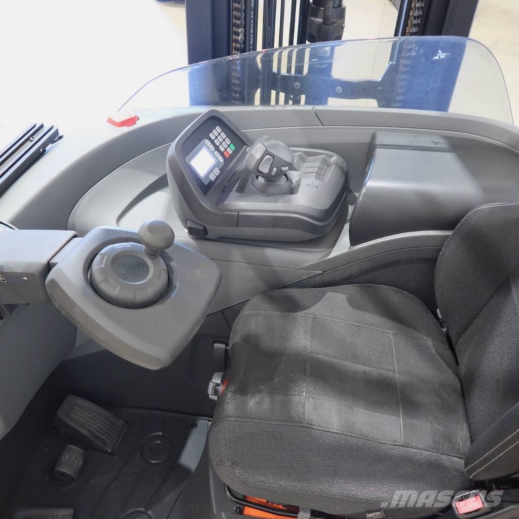 Toyota RRE200H Ανυψωτικά στενών δρόμων
