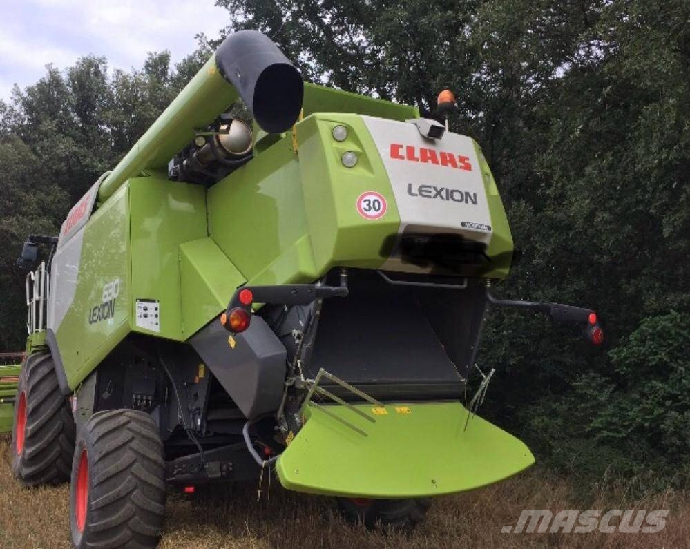 CLAAS Lexion 630 Montana حصادات