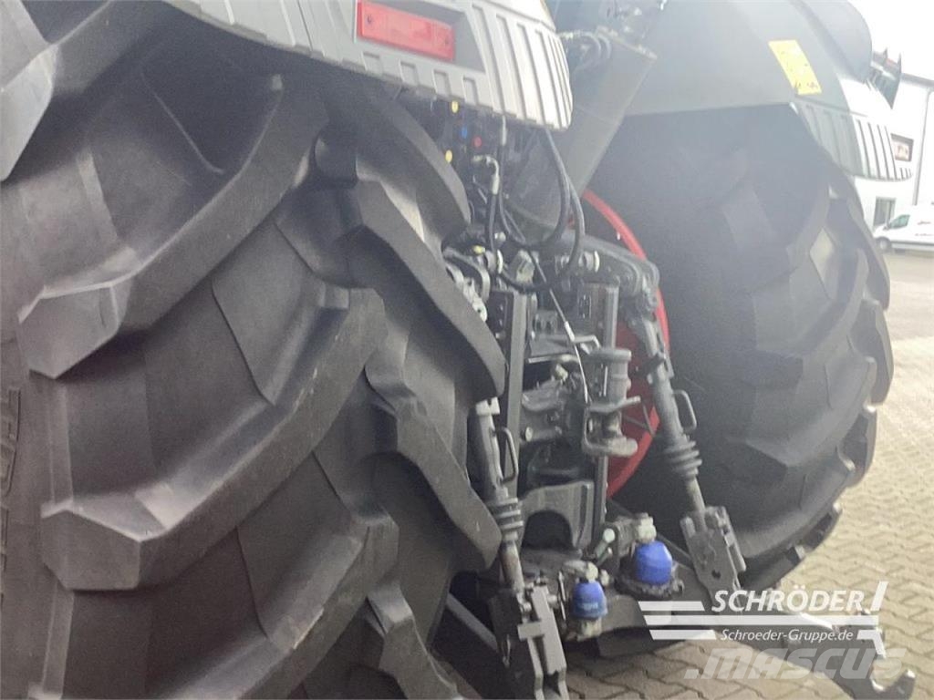 Fendt 828 S4 PROFI PLUS Tractoren