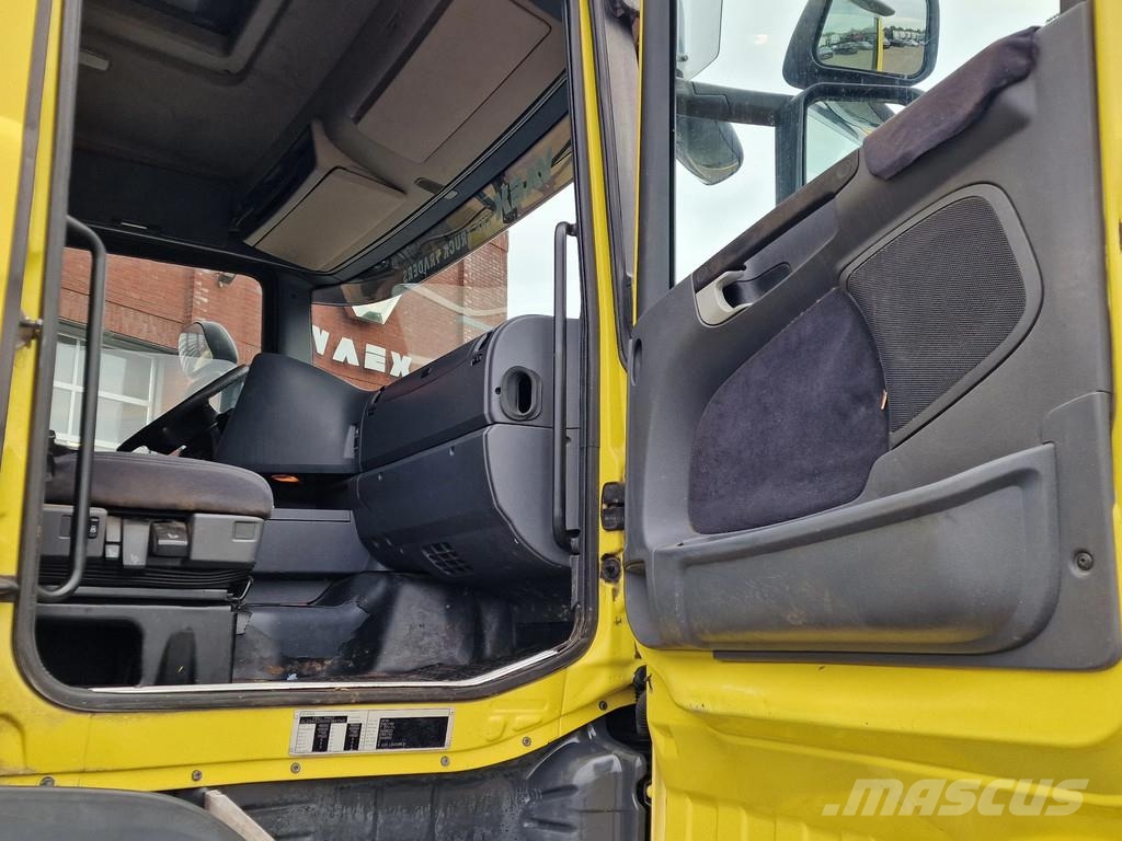 Scania R420 4x2 - Finkl livestock 16.8M2 - Retarder - Ful شاحنات نقل الحيوانات