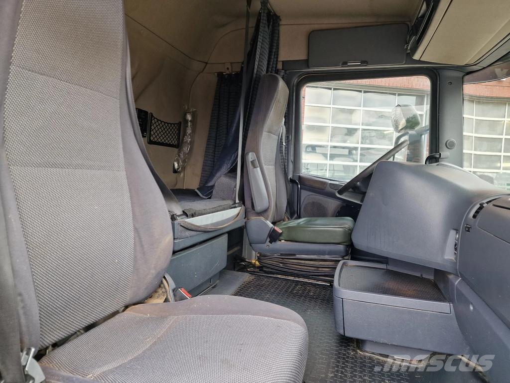 Scania R420 4x2 - Finkl livestock 16.8M2 - Retarder - Ful شاحنات نقل الحيوانات