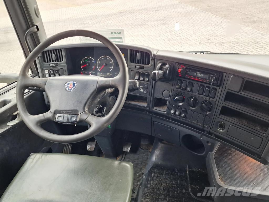 Scania R420 4x2 - Finkl livestock 16.8M2 - Retarder - Ful شاحنات نقل الحيوانات
