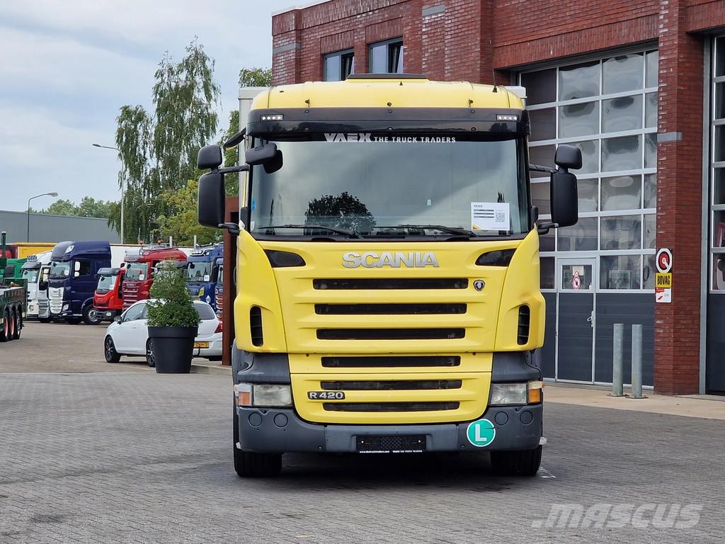 Scania R420 4x2 - Finkl livestock 16.8M2 - Retarder - Ful شاحنات نقل الحيوانات