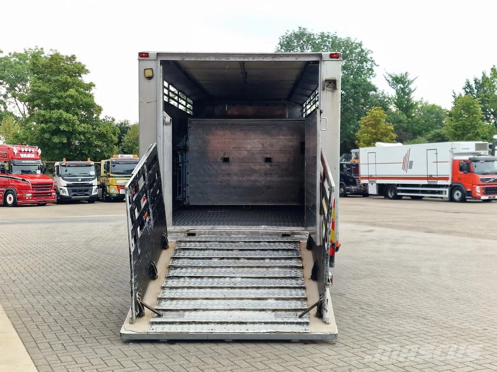 Scania R420 4x2 - Finkl livestock 16.8M2 - Retarder - Ful شاحنات نقل الحيوانات