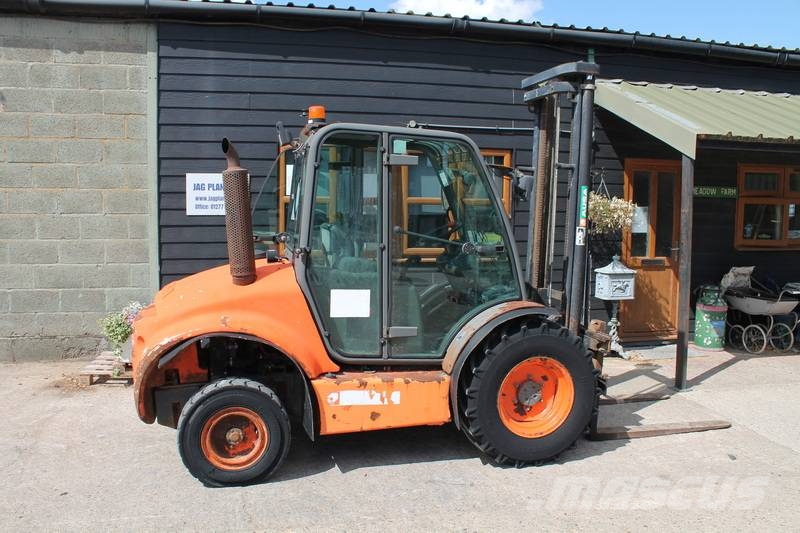 Ausa CH 250 Montacargas todo terreno