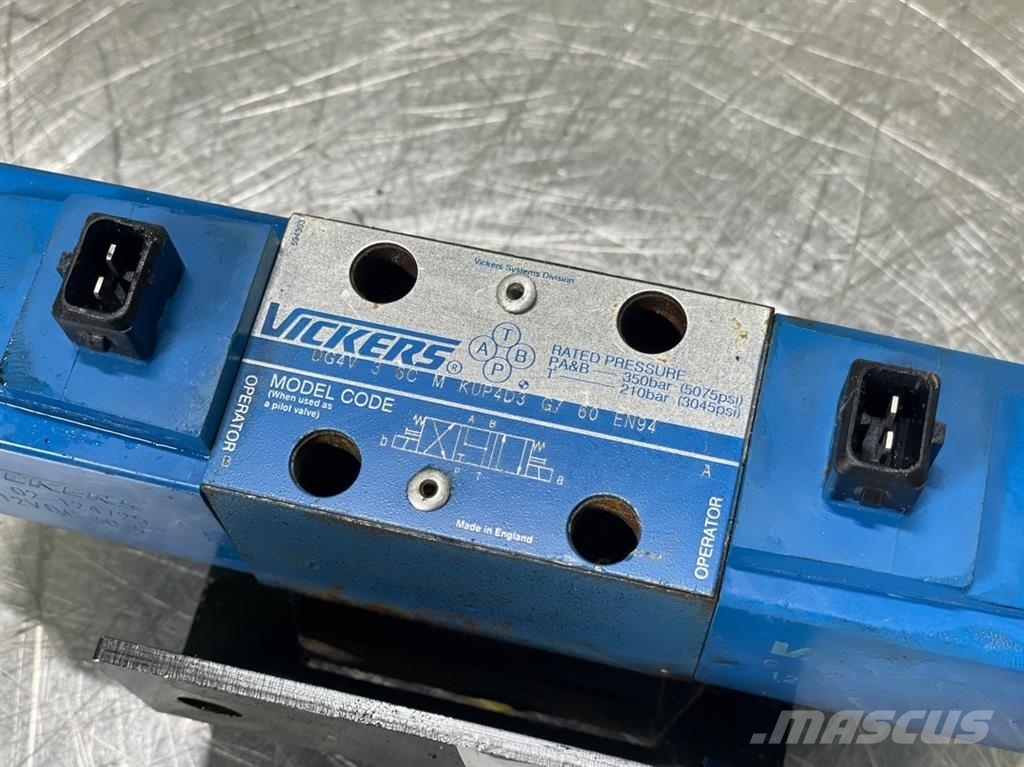 Liebherr L514 Speeder-5716859-NG6 4/3 Valve 12V Гидравлическая система