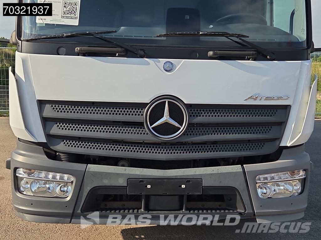 Mercedes-Benz Atego 1223 4X2 12t Automatic Gearbox Full Air 1,5t شاحنات بغطاء جانبي
