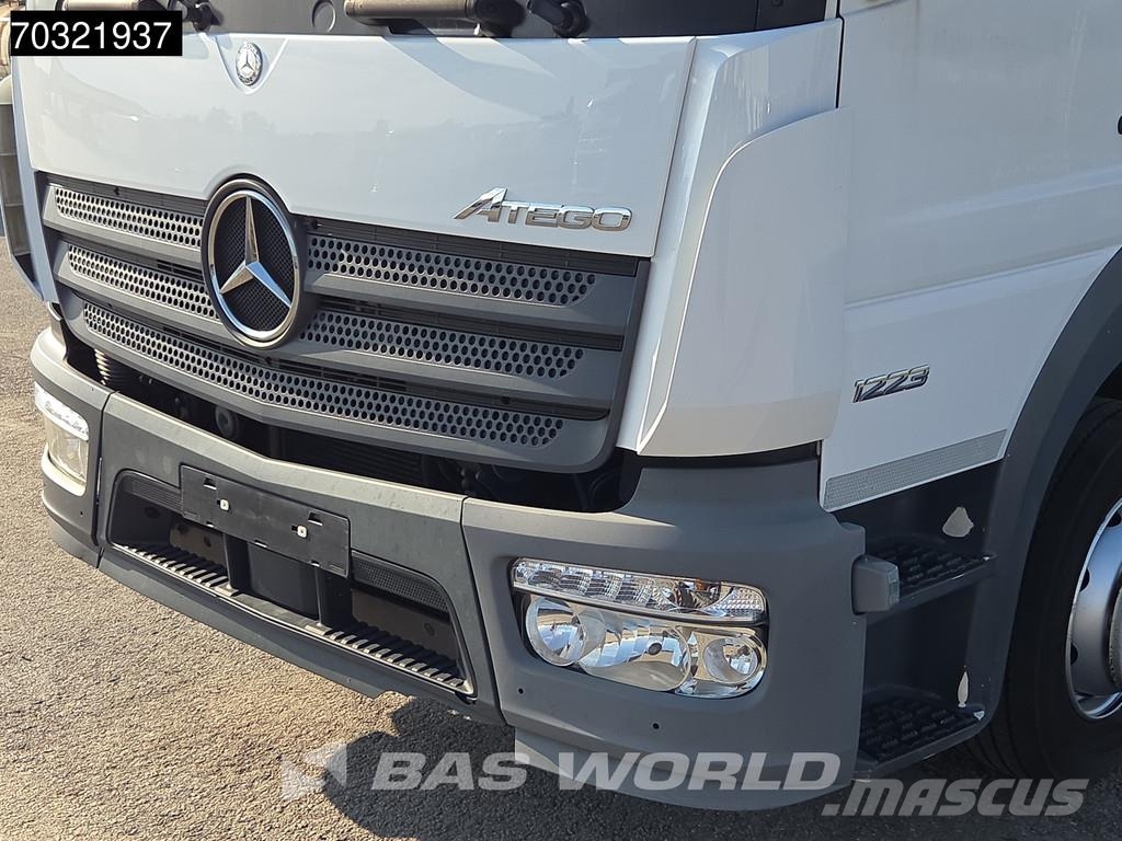 Mercedes-Benz Atego 1223 4X2 12t Automatic Gearbox Full Air 1,5t Camión con caja abierta