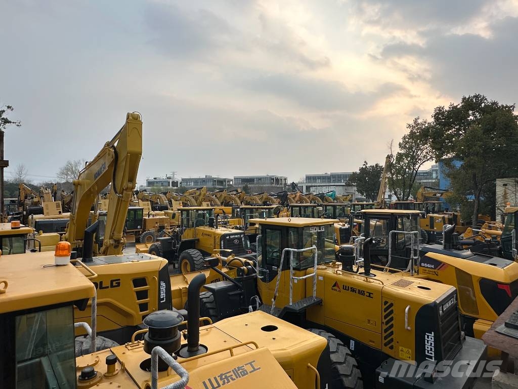 CAT 305.5 E Shanghai largest supplier Mini excavatoare < 7t