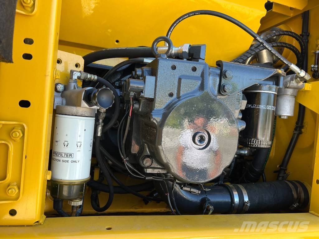 Komatsu PC 210 LCD-8 Escavadeiras de esteiras