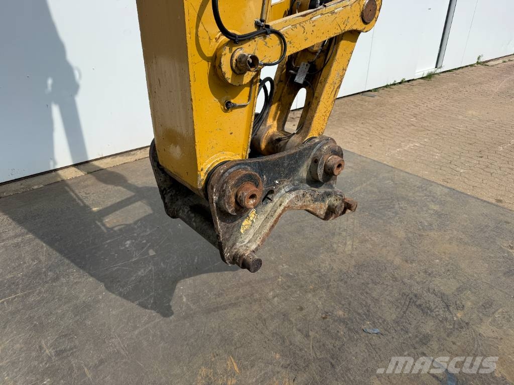 CAT 323FL - Hammer Lines / Quick Coupler Roomikekskavaatorid