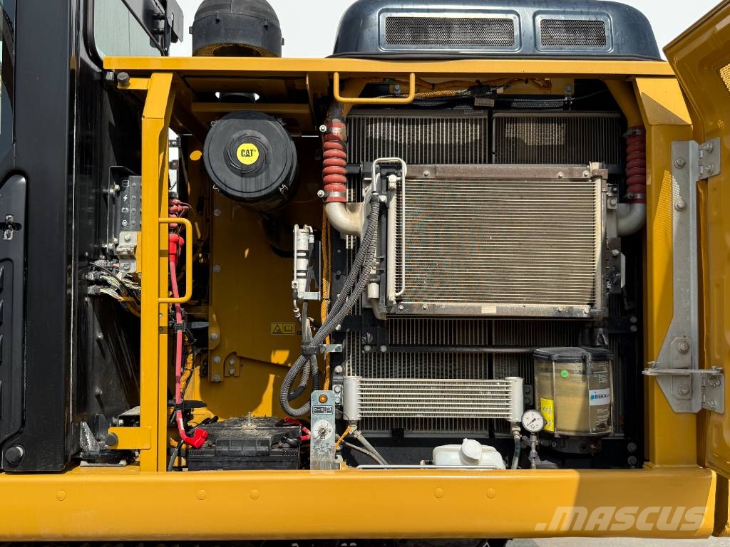 CAT 323FL - Hammer Lines / Quick Coupler Roomikekskavaatorid
