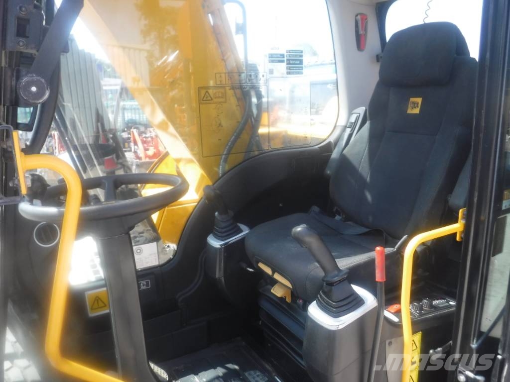 JCB JS 145 W + Excavadoras de ruedas