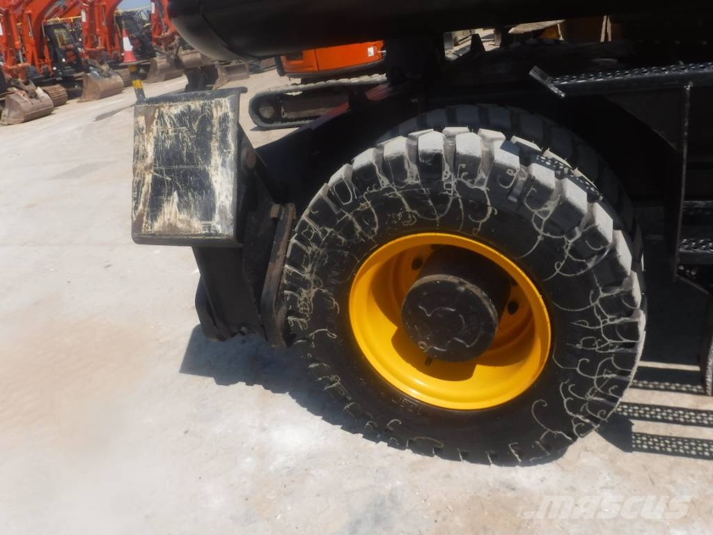 JCB JS 145 W + Excavadoras de ruedas