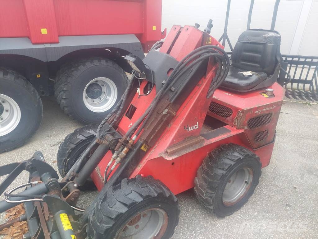 Agromatic 744 Многофункционални товарачи