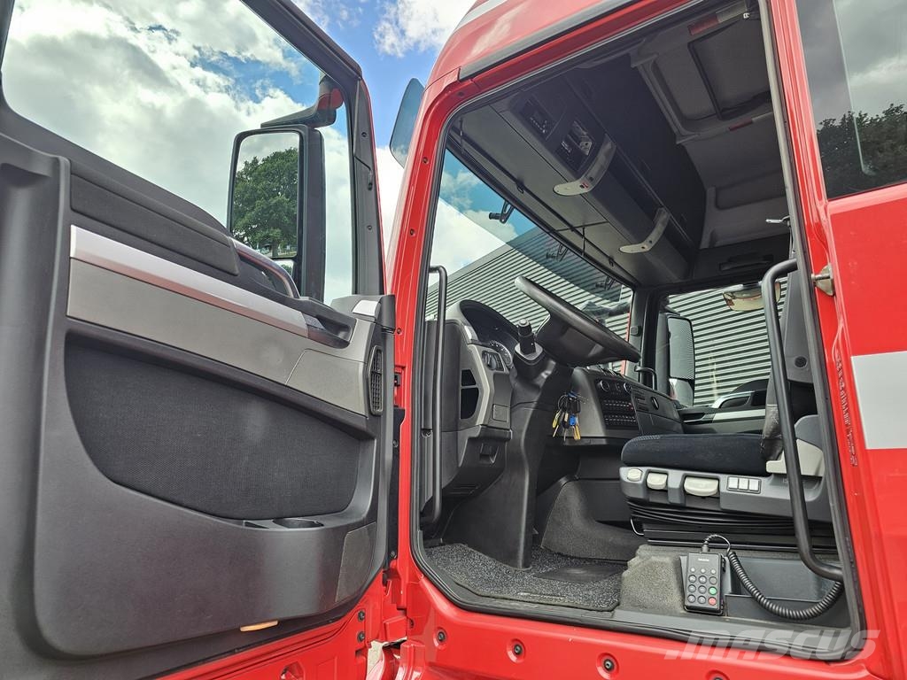 MAN TGX 37.480 8x2-6 / HMF 85 t/m CRANE / KRAN Caminhões guindaste
