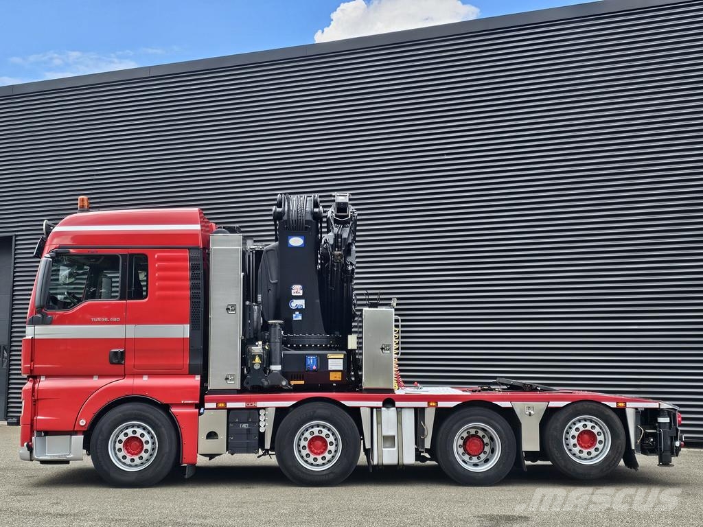 MAN TGX 37.480 8x2-6 / HMF 85 t/m CRANE / KRAN Caminhões guindaste