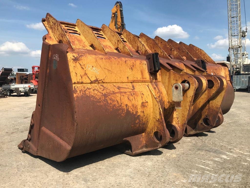 CAT 992D دلاء