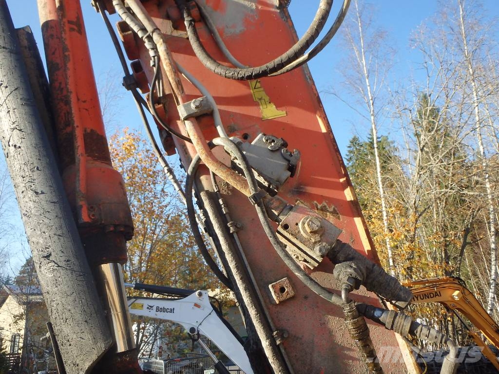 Hitachi ZX 140 W-3 kallistajalla 휠 굴삭기