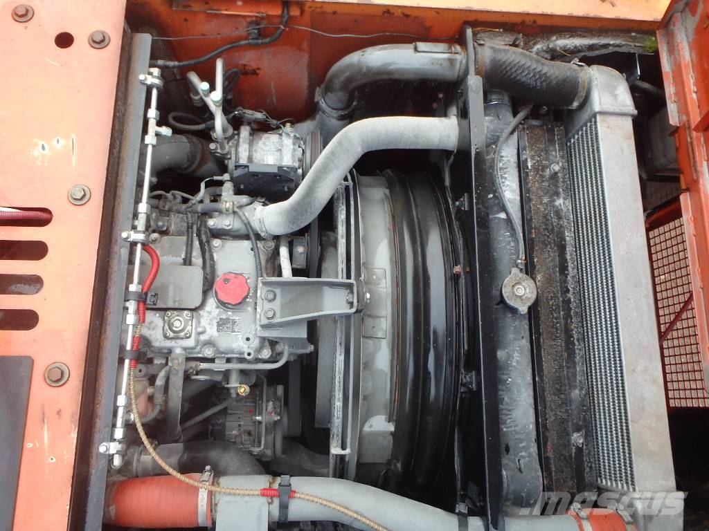 Hitachi ZX 140 W-3 kallistajalla Εκσκαφείς με τροχούς - λάστιχα