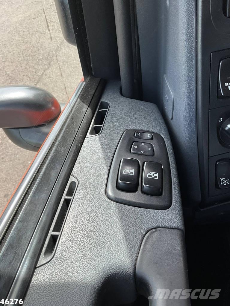 Scania P 320 HMF 14 Tonmeter Z-kraan Just 173.443 km! Bañeras basculantes usadas