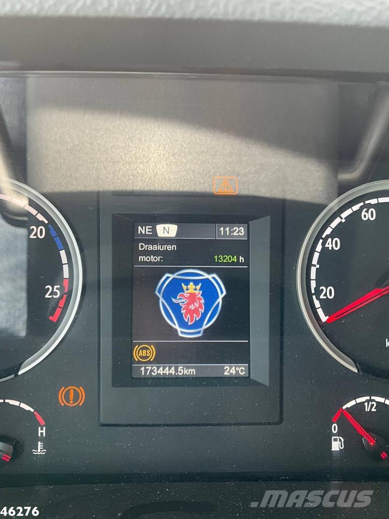 Scania P 320 HMF 14 Tonmeter Z-kraan Just 173.443 km! Bañeras basculantes usadas