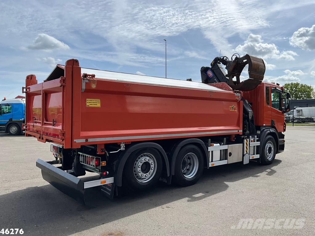 Scania P 320 HMF 14 Tonmeter Z-kraan Just 173.443 km! Bañeras basculantes usadas