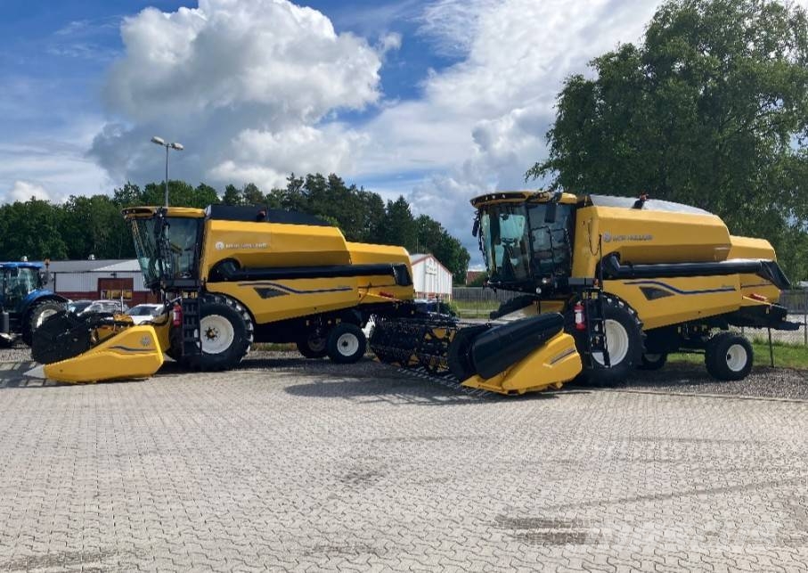 New Holland TC 5.90 RS حصادات