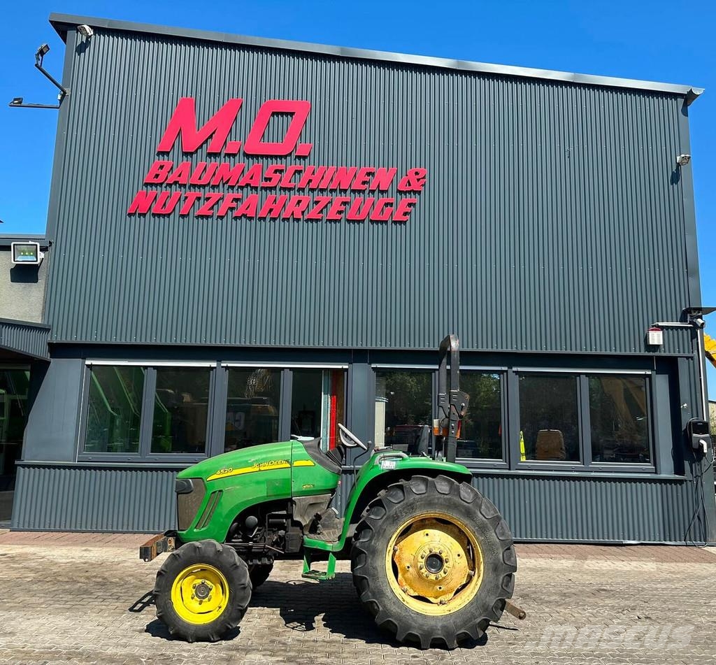 John Deere 4520 Tractores