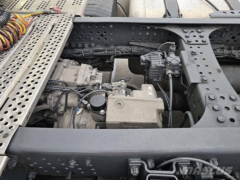 Mercedes-Benz ACTROS 1851 LS BIG SPACE,2Xtank,Standklima,oil ret Vlačilci