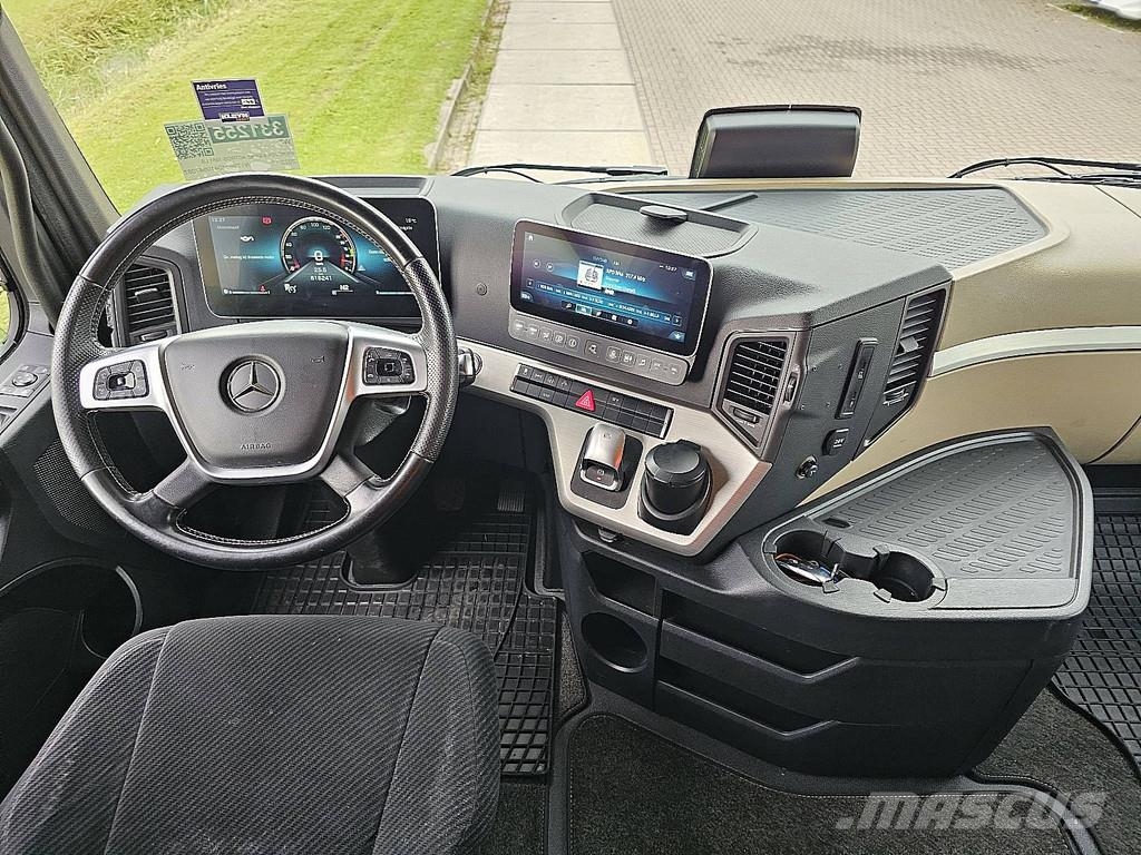 Mercedes-Benz ACTROS 1851 LS BIG SPACE,2Xtank,Standklima,oil ret Vlačilci