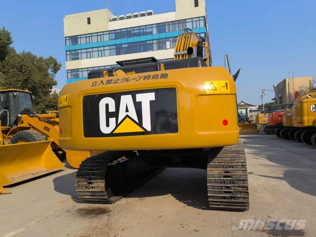 CAT 330D2L Pelle sur chenilles
