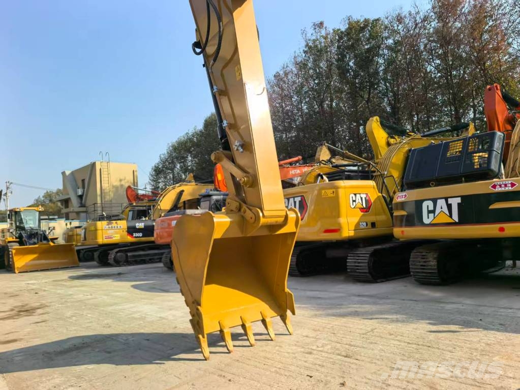 CAT 330D2L Pelle sur chenilles